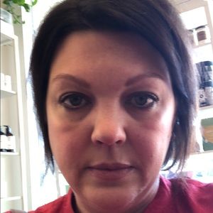 Meet your Posher, Leigh